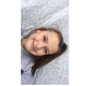 Meet your Posher, Eva